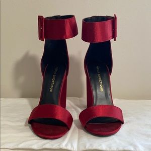 Lola Shoetique red satin heels size 6